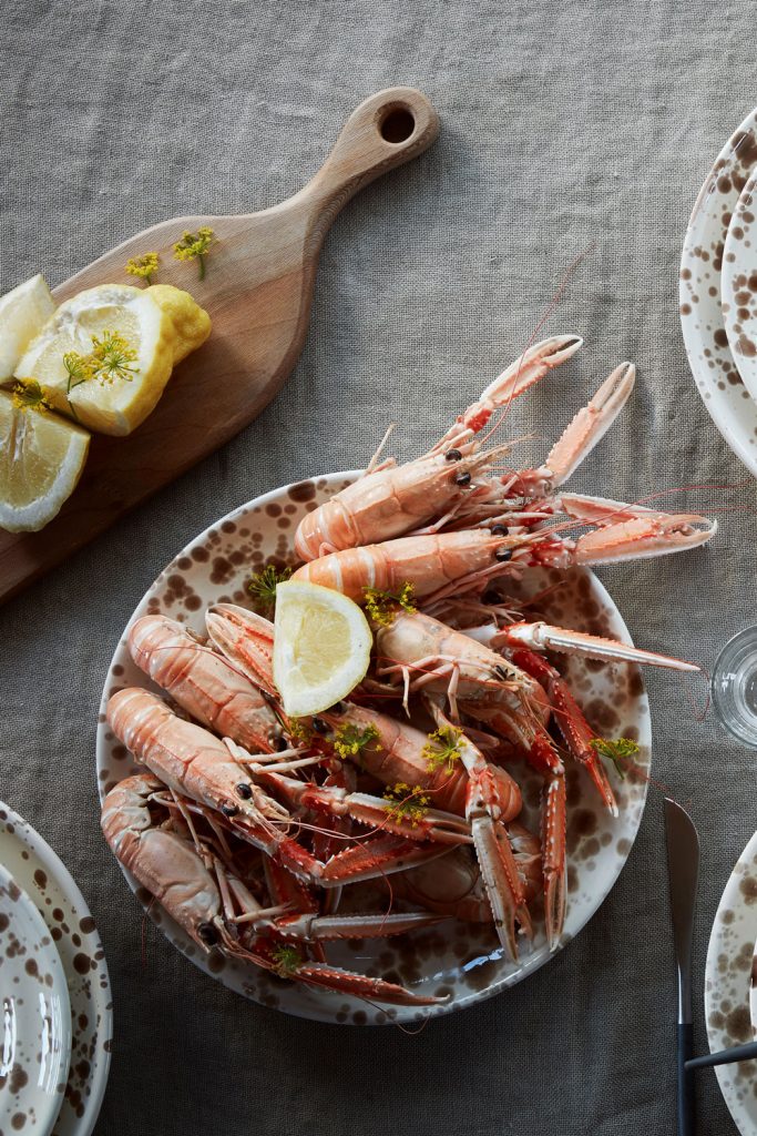kr-ftskiva-101-how-to-enjoy-sweden-s-summer-crayfish-party