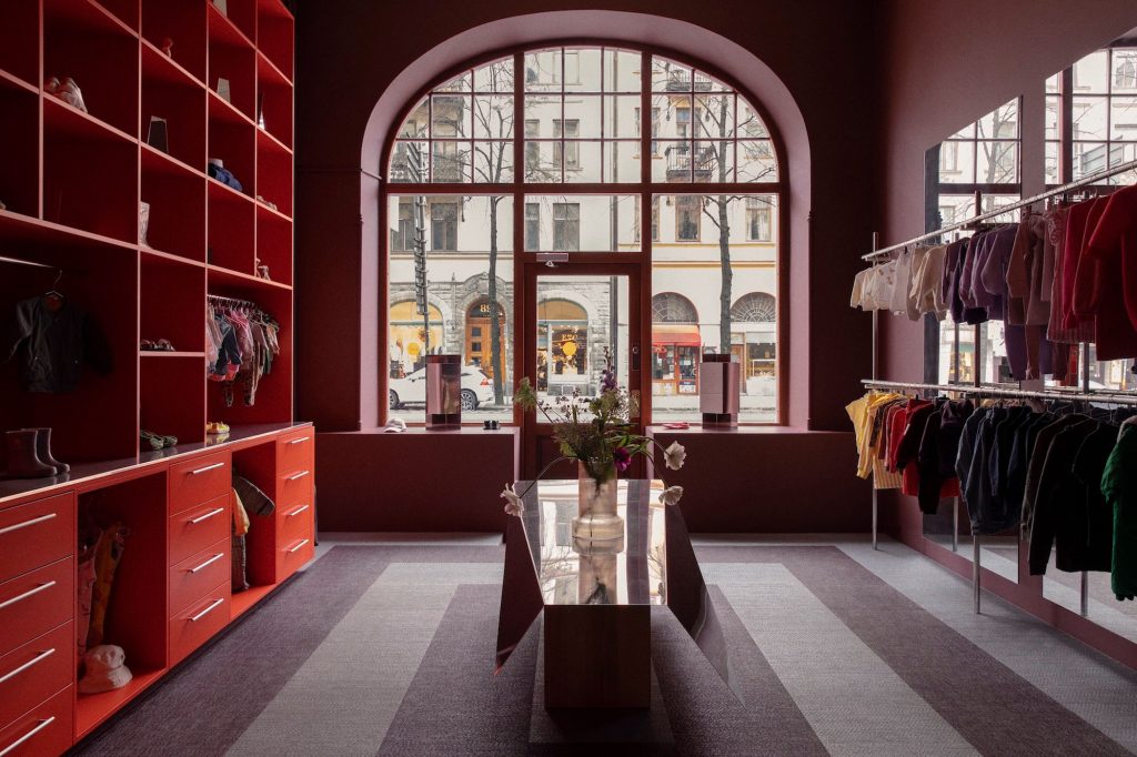 Lola Legacy Stockholm Sweden store review